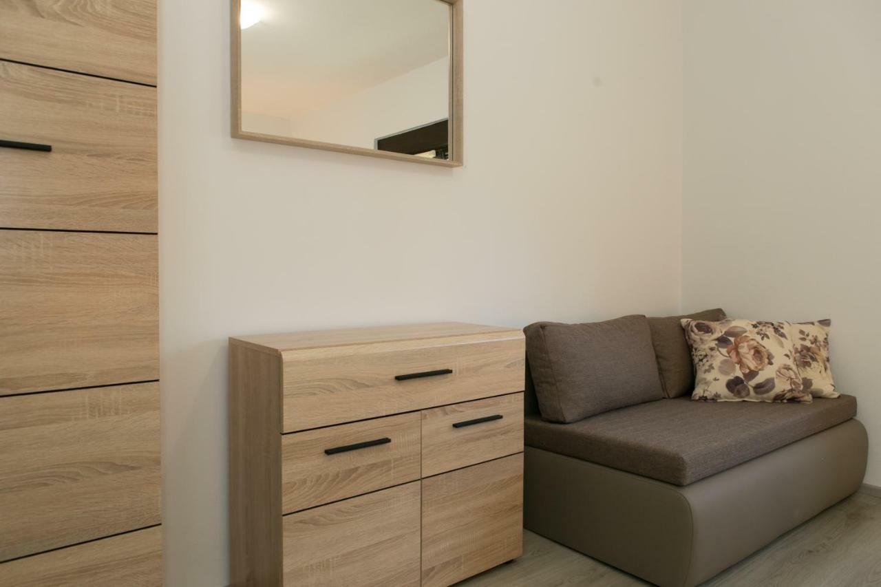 Apartman Lori Otočac Екстериор снимка